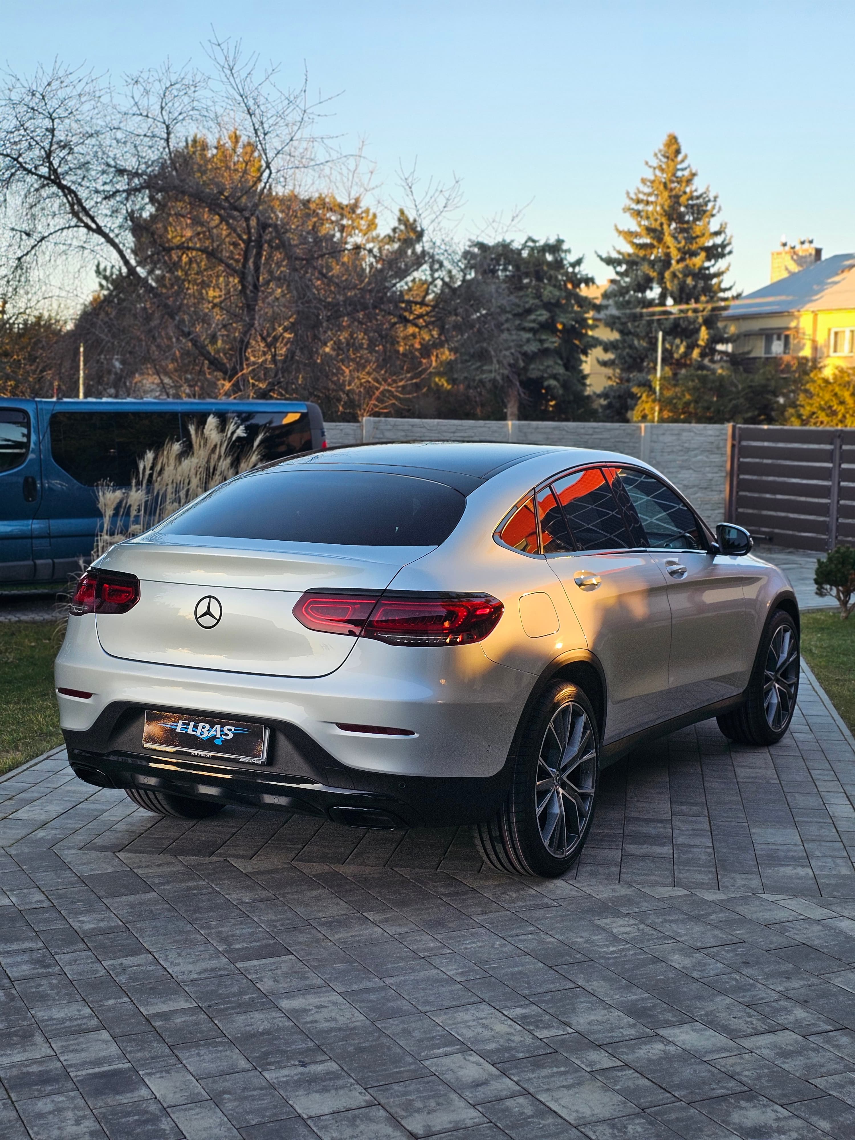 Mercedes GLC - dechroming, dach czarny połysk, lampy PPF 70%