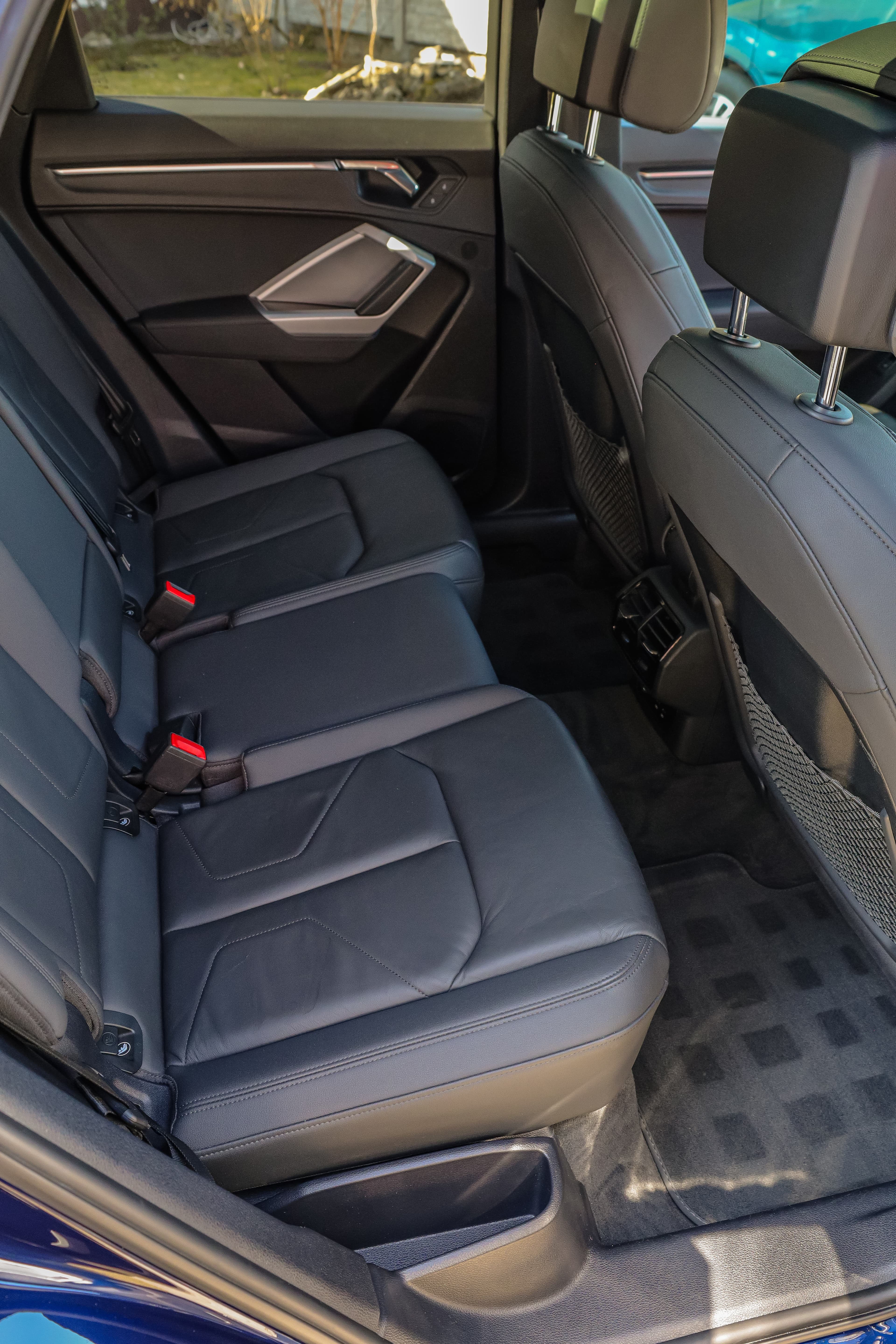 Audi Q3 - przyciemnianie szyb, detailing